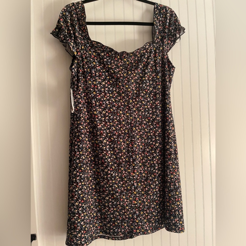 BP Women's Black Multi Roses Sweetheart Button Dress X Large